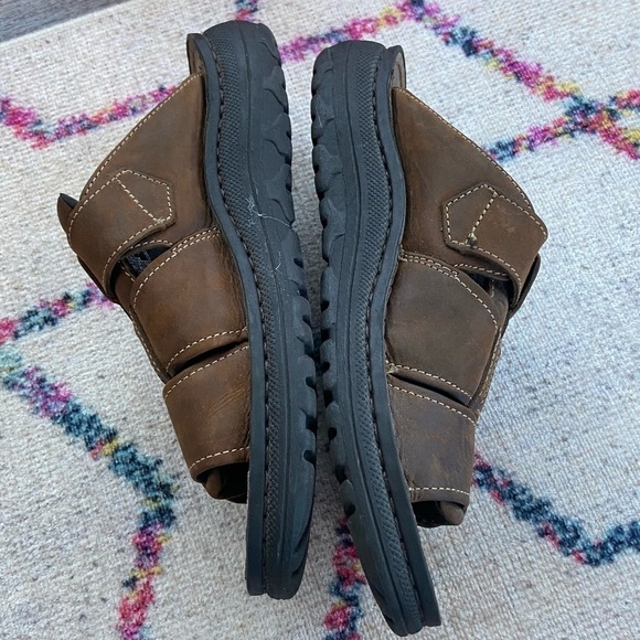 Skechers x Vintage Leather Open Toe Fisherman Sandals - Picture 9 of 12